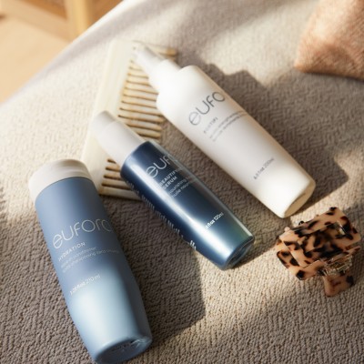 24 Repackaging Lifestyle+Hydrating Flat Lay v2